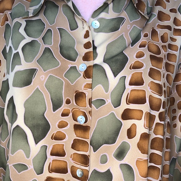 Vintage Giraffe 🦒 Print Blouse - Picture 5 of 6